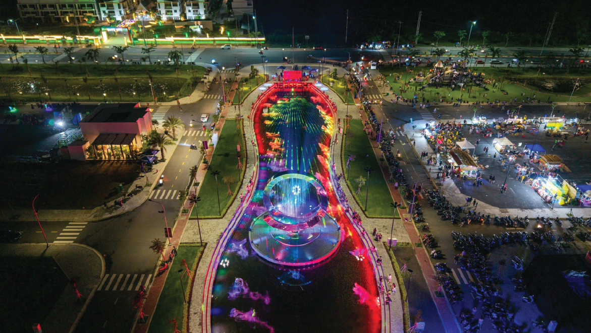 Phố Đêm The 826 EC